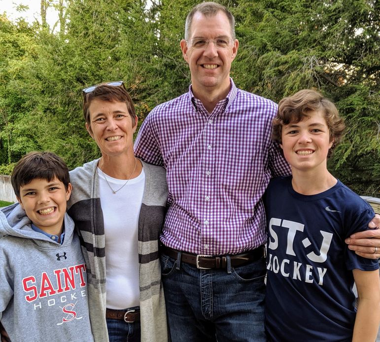 Thanks to the Woodruff Family for hosting the Alexandria and Washington DC area Camp Reunion & Movie Show at their home last night. Their sons will be returning to Main camp for their 8th and 6th summers!