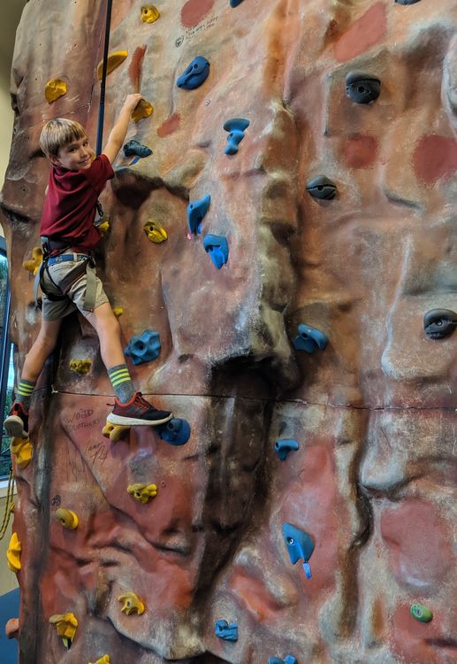 Thanks to our camp friends Beezer and Emily Molten for inviting us to host the Charleston event at their big Half-Moon Outfitters West Ashley store! The rock wall was a hit.